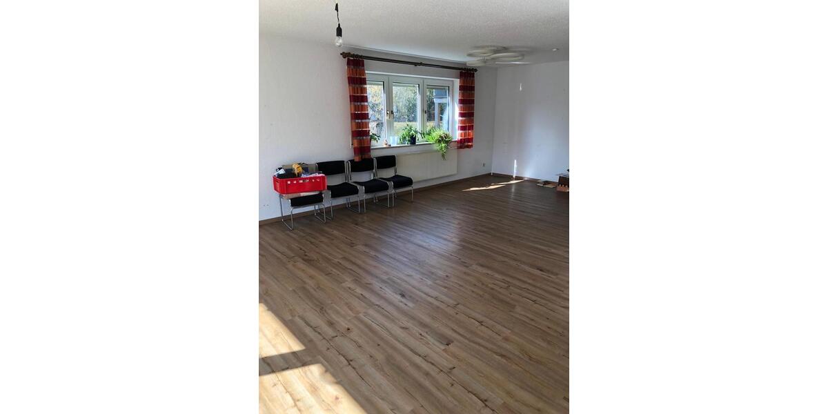Einfamilienhaus Dentlein am Forst - 5 Zimmer, 101 m&sup2;, 285.000&euro; | Angebot:26980608