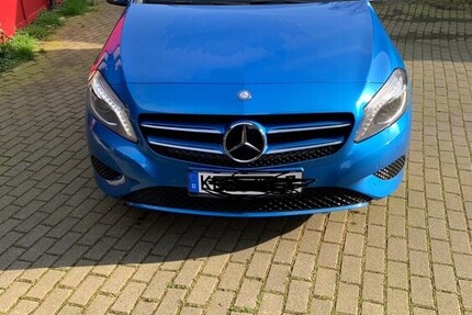 Mercedes-Benz A-Klasse 129.000 km 12.900 € Rees 46459