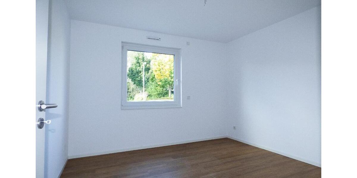 Erdgeschoßwohnung Leverkusen Alkenrath - 4 Zimmer, 110 m&sup2;, 1.375&euro; | Angebot:25366771