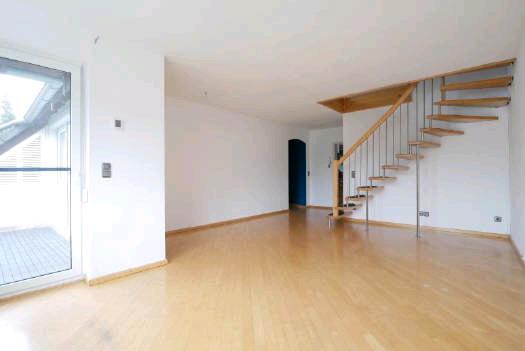 Maisonettenwohnung Rödental - 4 Zimmer, 103 m&sup2;, 900&euro; | Angebot:25945295