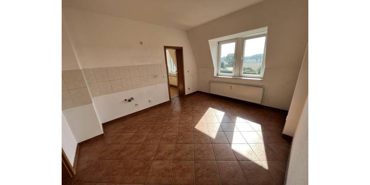 Etagenwohnung Mittweida - 3 Zimmer, 75 m&sup2;, 560&euro; | Angebot:26834293
