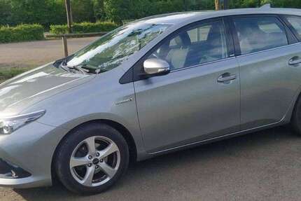 Toyota Auris 80.000 km 14.000 &euro; Schweinfurt 97422