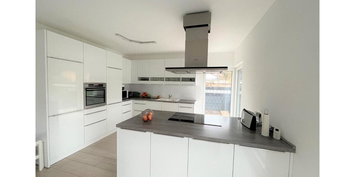 Einfamilienhaus Teltow - 6 Zimmer, 141 m&sup2;, 2.700&euro; | Angebot:26672248