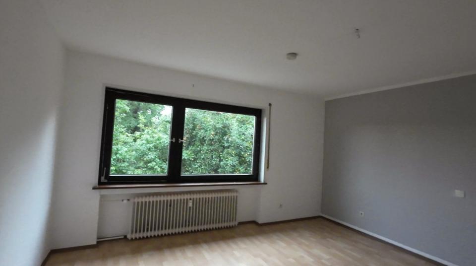 Erdgeschoßwohnung Frankenberg (Eder) - 4 Zimmer, 125 m&sup2;, 999&euro; | Angebot:26410135