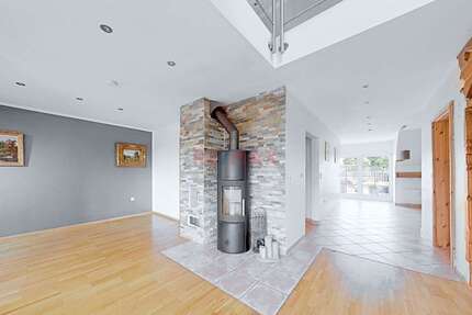 Wohnung Ludwigshafen am Rhein / Mundenheim Mundenheim - 5 Zimmer, 147 m&sup2;, 299.000&euro; | Angebot:23708482