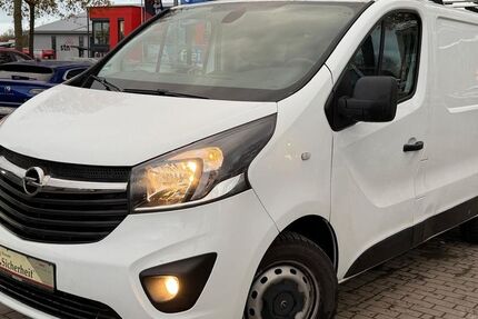 Opel Vivaro 145.000 km 10.990 &euro; Schleswig 24837