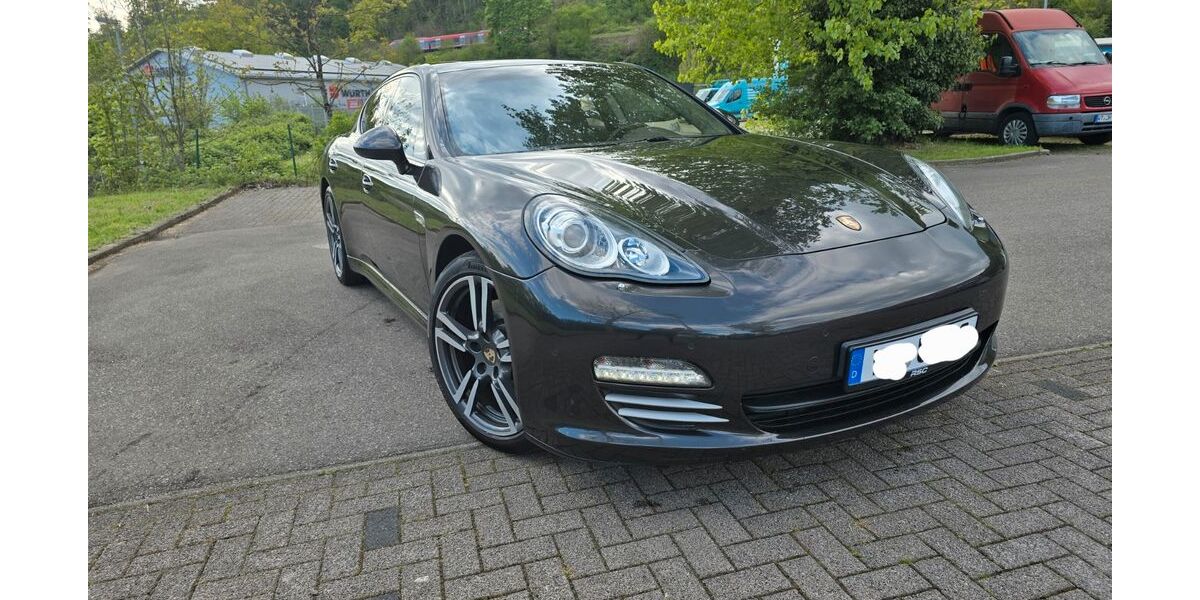 Porsche Panamera 110.000 km 26.400 &euro; Lauchringen 79787