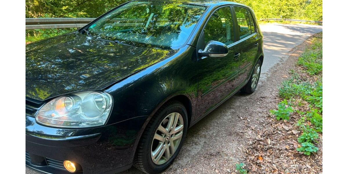 VW Golf 128.624 km 3.300 &euro; Perl 66706