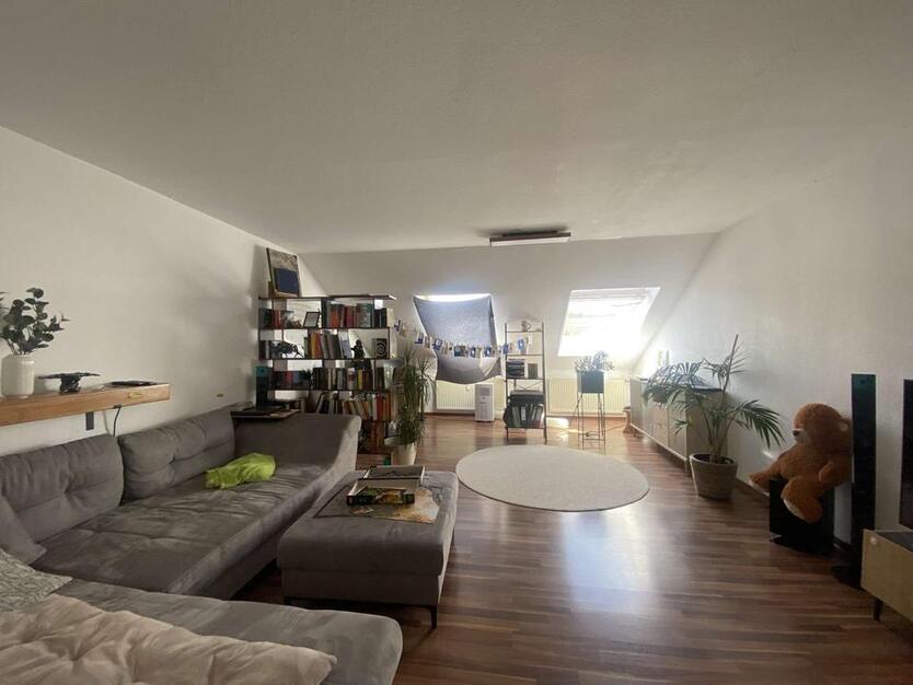 Kliniknah gelegene, gemütliche Wohnung zimmer