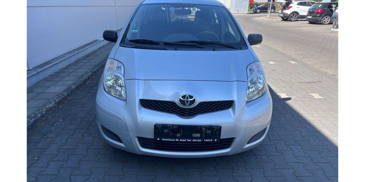 Toyota Yaris 204.530 km 2.899 &euro; Wiesbaden 65201