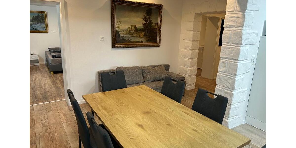 Wohnen auf Zeit Unterwellenborn - 3 Zimmer, 96 m&sup2;, 25&euro; | Angebot:21353198