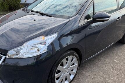 Peugeot 208 235.898 km 3.999 &euro; Neuwied 56566