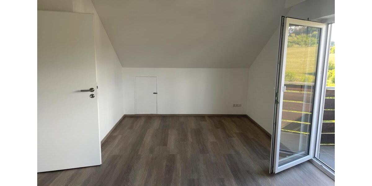 Dachgeschoßwohnung Freudenstadt - 3 Zimmer, 68 m&sup2;, 175.000&euro; | Angebot:26837820