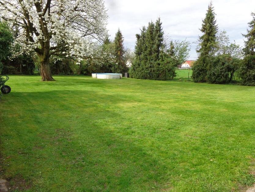 Tolles Zweifamilienhaus mit viel Platz und großem Garten
