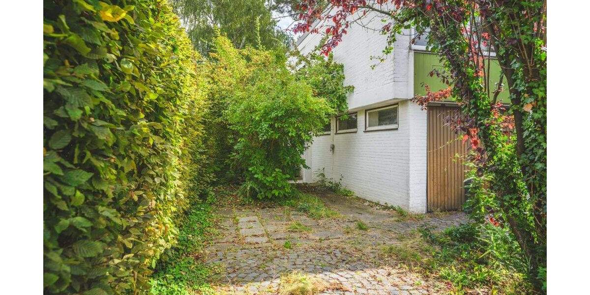 Sonniges Anwesen mit Traumgrundstück in sanierungsbedürftigem Zustand 5 zimmer