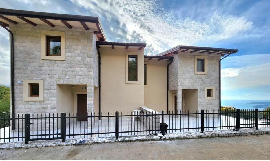2 Traumvillen in Montenegro