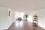 Freie moderne 3-ZKB-Wohnung mit großzügigem Wohn-Essbereich im 2.OG und Stellplatz