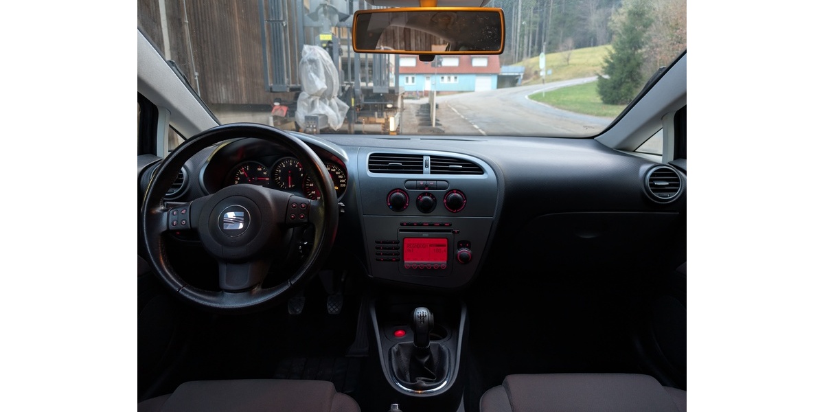 Seat Leon 152.701 km 4.000 &euro; Freudenstadt 72250