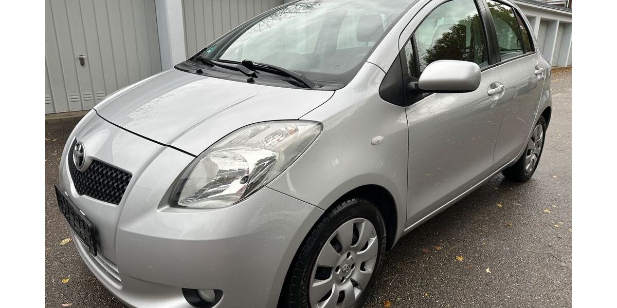 Toyota Yaris 145.600 km 3.490 &euro; Augsburg 86154