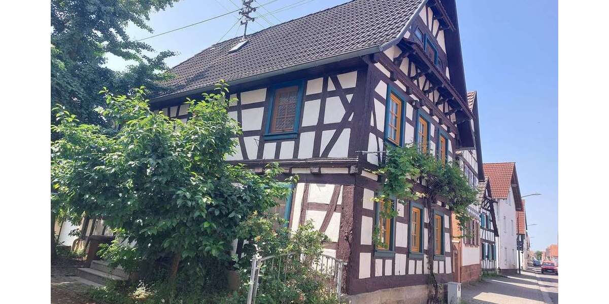 Einfamilienhaus Kandel - 4.5 Zimmer, 168 m&sup2;, 275.000&euro; | Angebot:26233947