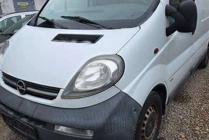 Opel Vivaro 285.000 km 2.450 &euro; Berlin 10245