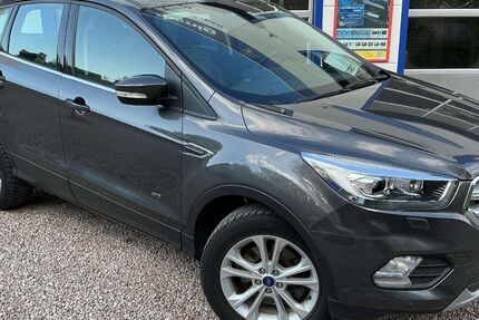 Ford Kuga 94.010 km 13.950 &euro; Lensahn 23738