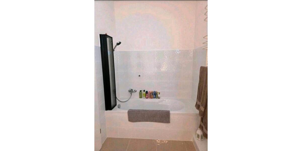 Etagenwohnung Bitterfeld-Wolfen Wolfen - 2 Zimmer, 62 m&sup2;, 105.000&euro; | Angebot:27143920