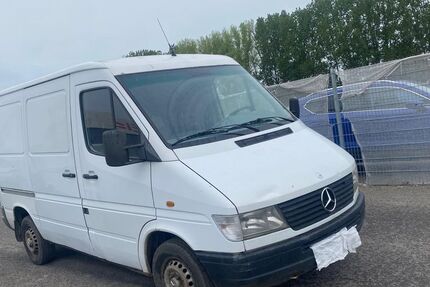 Mercedes-Benz Sprinter 287.000 km 4.299 &euro; berlin 13089