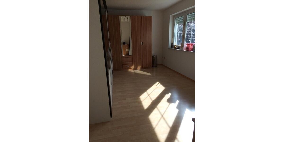 Doppelhaushälfte Freising Am Vogelherd - 5 Zimmer, 200 m&sup2;, 2.500&euro; | Angebot:25977750