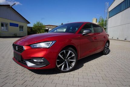 Seat Leon 27.360 km 22.495 &euro; Parkstetten 94365