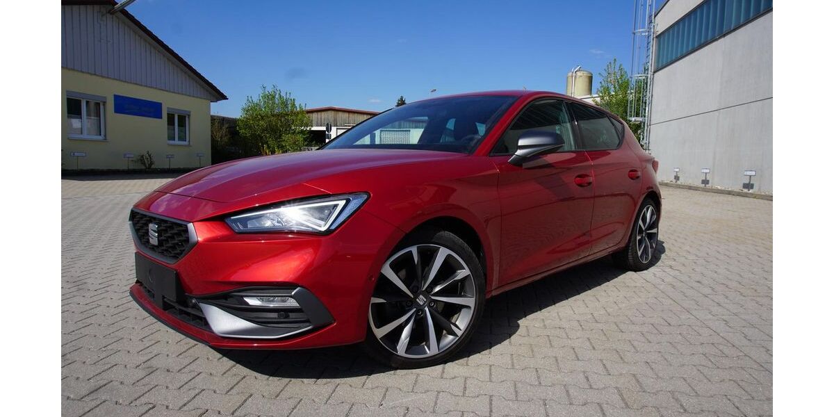 Seat Leon 27.360 km 22.495 &euro; Parkstetten 94365