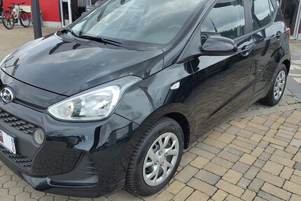 Hyundai i10 27.600 km 10.890 &euro; Pleinfeld 91785