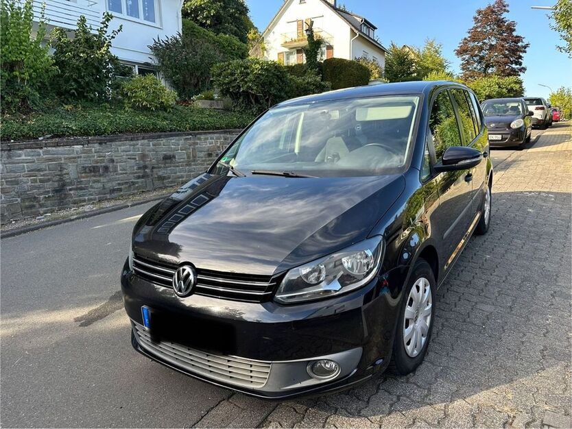 VW Touran 188.000 km 5.900 € kirchen 57548