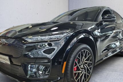 Ford Mustang Mach-E 19.000 km 49.790 &euro; Freiburg 79111