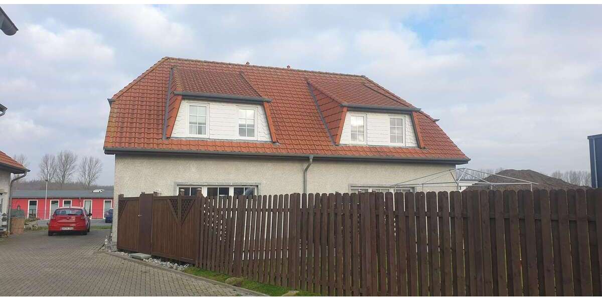 Einfamilienhaus Oldenburg - 4 Zimmer, 103 m&sup2;, 1.236&euro; | Angebot:26731806