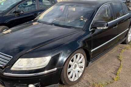VW Phaeton 245.000 km 1.499 &euro; Butzbach 35510