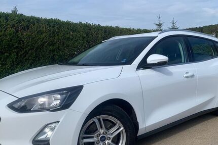 Ford Focus 49.500 km 11.890 &euro; Willmering 93497