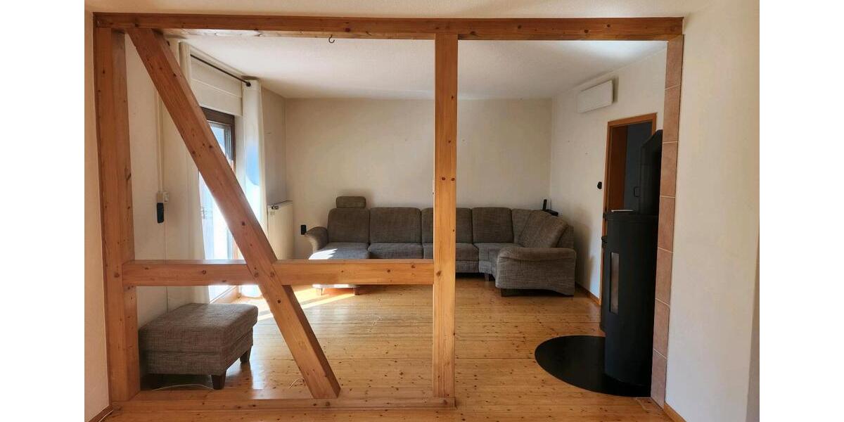 Einfamilienhaus Eiterfeld - 7 Zimmer, 140 m&sup2;, 215.000&euro; | Angebot:25870044