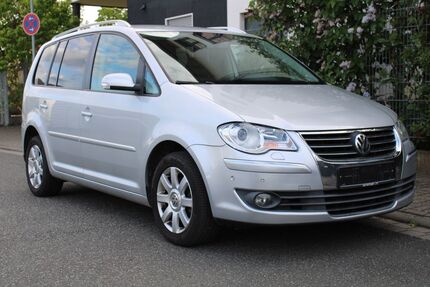 VW Touran 56.000 km 5.999 &euro; Lollar 35457