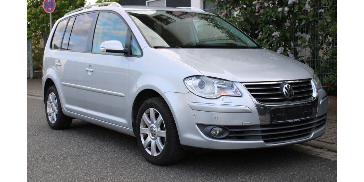 VW Touran 56.000 km 5.999 &euro; Lollar 35457