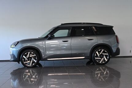 Mini Countryman C (Cooper) 57.947 km 31.750 &euro; Paderborn 33100