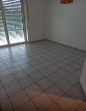 Erdgeschoss Wohnung mit Keller & Garage 4 zimmer