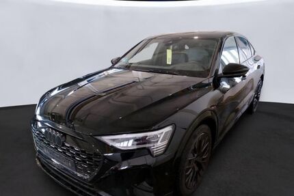 Audi Q8 e-tron 48.370 km 44.950 &euro; Hamburg 22047