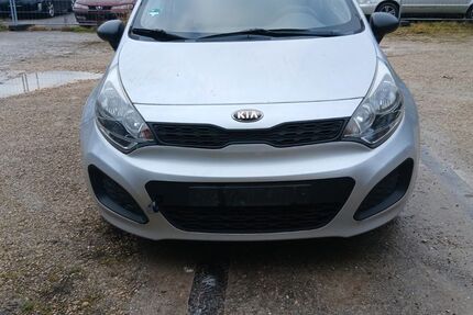 Kia Rio 305.000 km 1.300 &euro; schwäbisch gmünd 73527