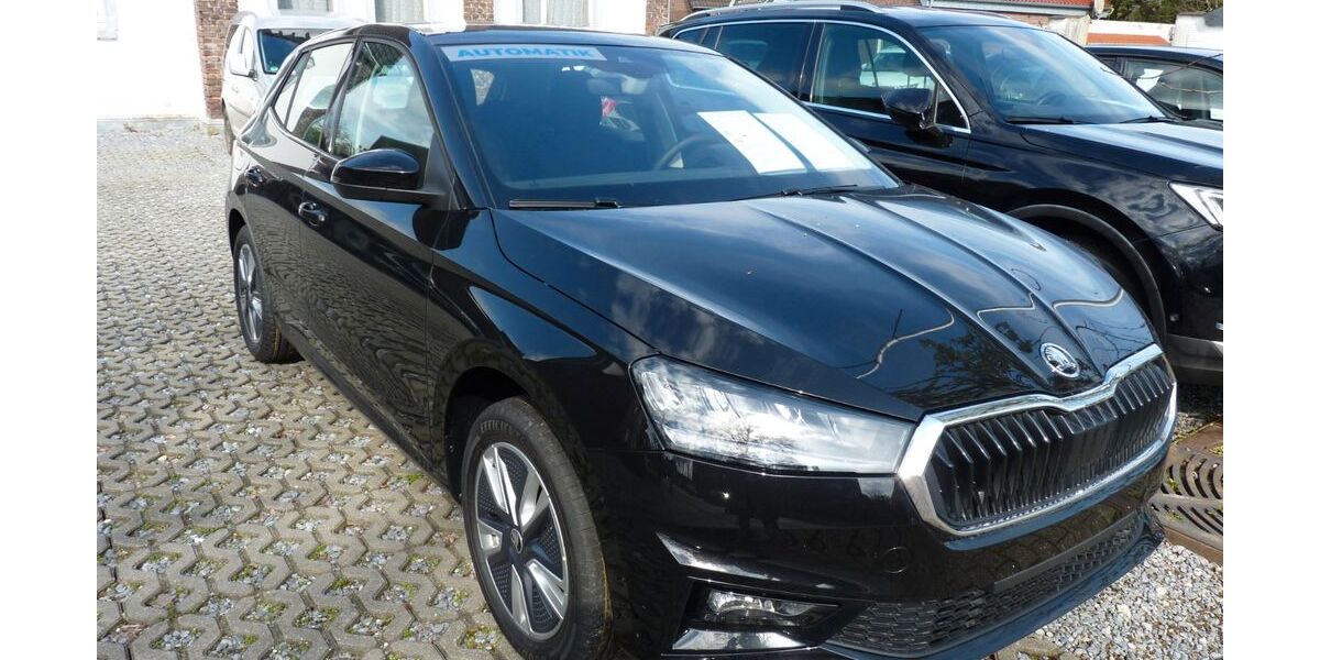 Skoda Fabia 7.000 km 22.829 &euro; Issum-Sevelen 47661
