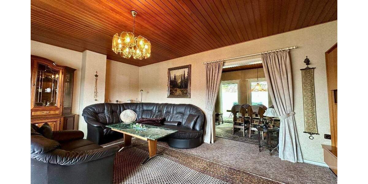 Einfamilienhaus Waldfischbach - 5 Zimmer, 151 m&sup2;, 219.000&euro; | Angebot:25802498