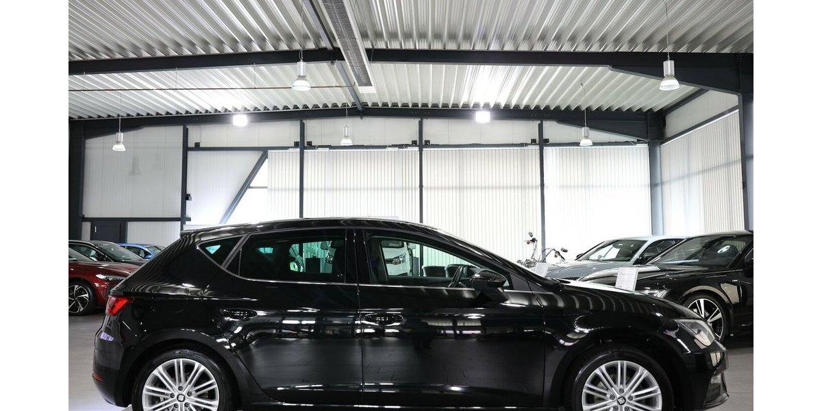 Seat Leon 1.5 TSI DSG XCELLENCE SPORT / LED / LEDER 116.000 km 15.444 &euro; Hamm 59077