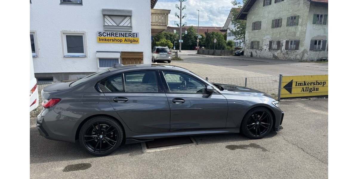 BMW 320d m sport 123.084 km 29.999 € Memmingen 87700