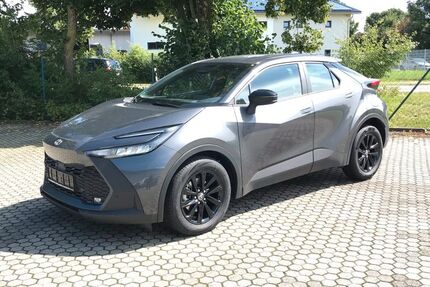 Toyota C-HR 2.550 km 28.400 € Manching 85077