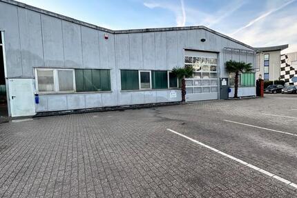 Zwei Gewerbehallen (ehem. Kfz-Werkstatt) in Dorsten-Wulfen zimmer